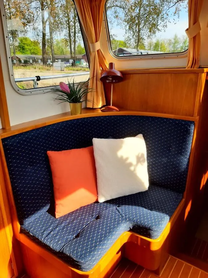 Botel Motor Yacht Amazone Hotel Amsterdam Netherlands