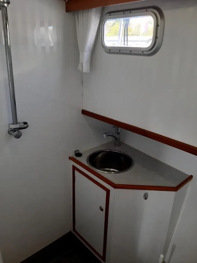 Motor Yacht Amazone Hotel Amsterdam 0*,